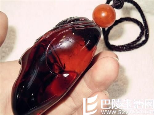 鉴别血珀的3种方法