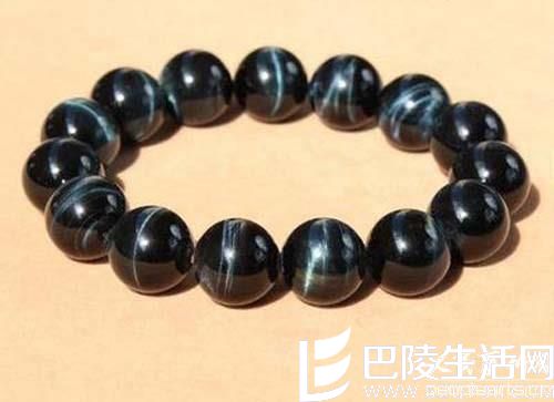 极品虎睛石珍贵稀有 是难得的收藏品 极品虎睛石珍贵稀有 是难得的收藏品