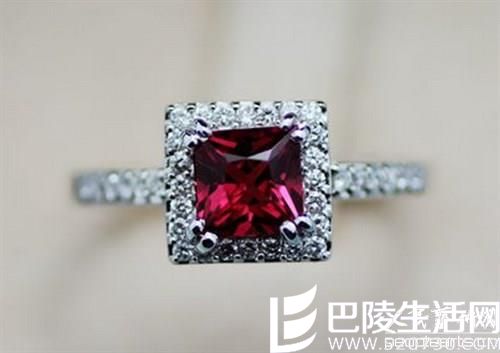 顶级红色尖晶石戒指最新款式图片欣赏 顶级红色尖晶石戒指最新款式图片欣赏