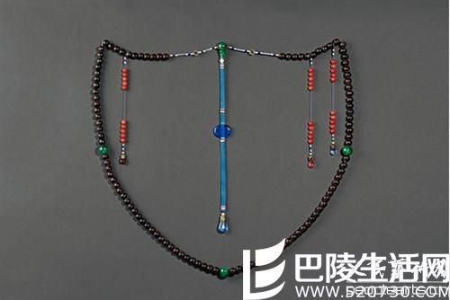 清代沉香朝珠的佩戴讲究有哪些?