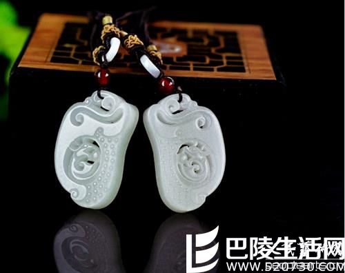 和田白玉龙凤牌图片鉴赏 和田白玉龙凤牌图片鉴赏