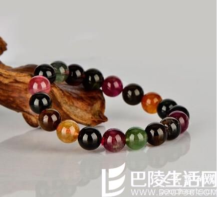 碧玺是什么—探秘疯狂的石头！