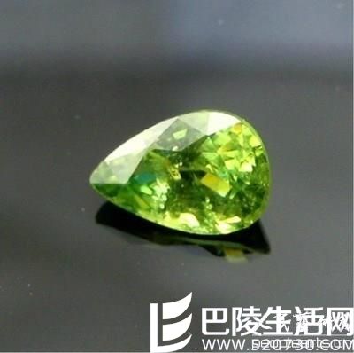 你见过石榴石家族里的小公主翠榴石吗? 你见过石榴石家族里的小公主翠榴石吗?