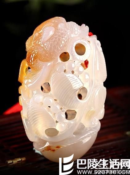 印尼冰彩玉髓手把件图片欣赏