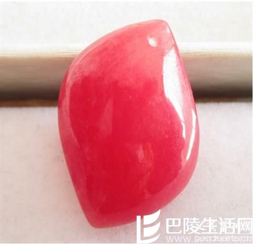 红纹石是水晶吗？红纹石原石图片欣赏