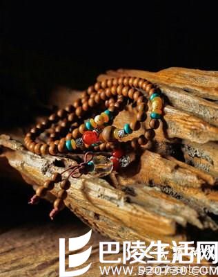 你知道女人佩戴沉香手串有哪些好处吗？