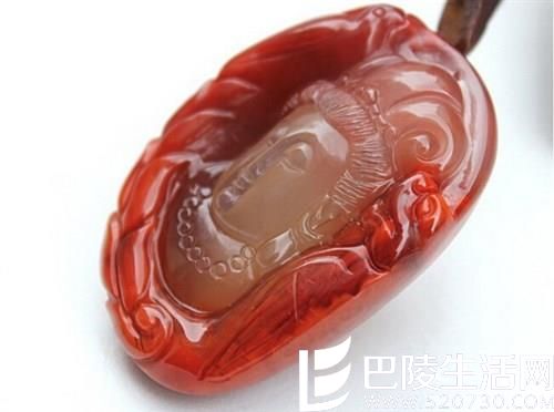 南红玛瑙冻料和红白料的区别