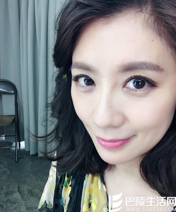 贾静雯开工晒美食 贾静雯女儿资料照片揭秘