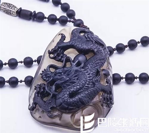 俏色玛瑙巧雕作品赏析 俏色玛瑙巧雕作品赏析