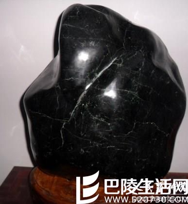 祁连墨玉原石图片欣赏 祁连墨玉原石图片欣赏