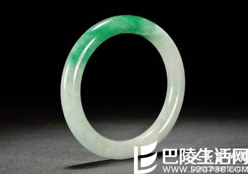 玛瑙和翡翠的区别