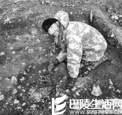 英国建筑工人发现2.2万枚古罗马钱币 英国建筑工人发现2.2万枚古罗马钱币