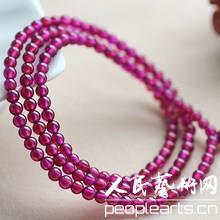 什么颜色的石榴石最好最有价值 什么颜色的石榴石最好最有价值