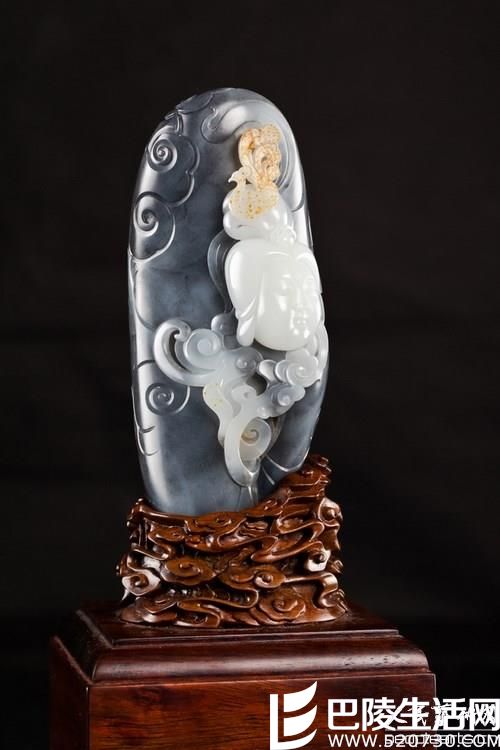 玉雕大师于雪涛和田青花籽料摆件作品《梦回大唐》赏析 玉雕大师于雪涛和田青花籽料摆件作品《梦回大唐》赏析