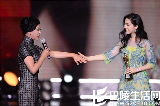 金星范冰冰牵手 金星变性前后照片 金星范冰冰牵手 金星变性前后照片