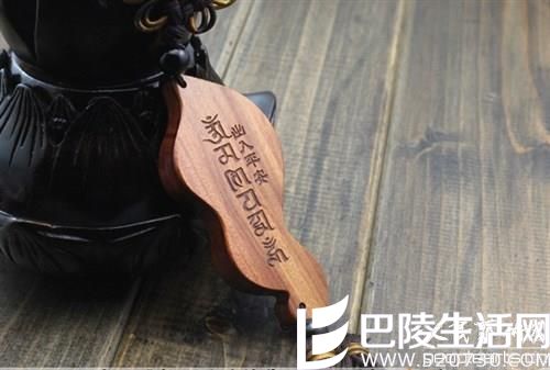 非洲花梨木汽车挂件图片汇总 非洲花梨木汽车挂件图片汇总