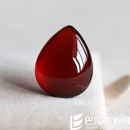 睡觉的时候可以佩戴石榴石吗? 睡觉的时候可以佩戴石榴石吗?