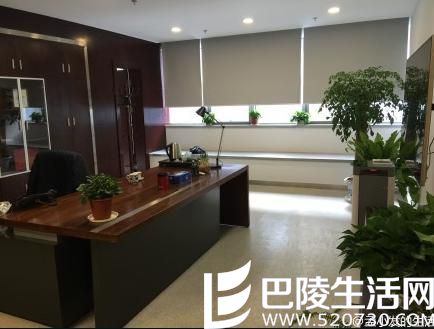 孟非新年晒办公室 孟非女儿近照曝光 孟非新年晒办公室 孟非女儿近照曝光