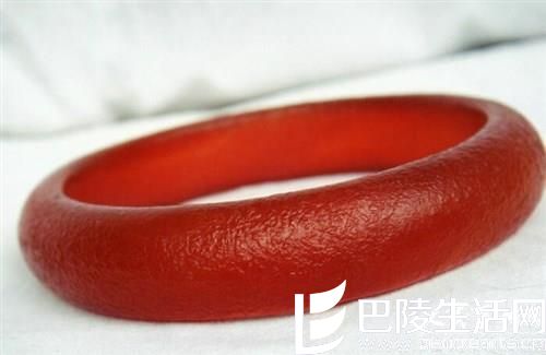 直击南红玛瑙手镯的优缺点 直击南红玛瑙手镯的优缺点