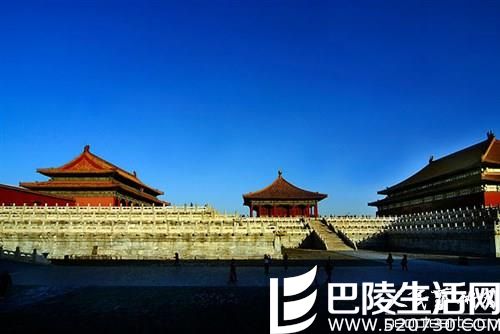 《故宫博物院》特种邮票明日发行 为故宫博物院九十... 《故宫博物院》特种邮票明日发行 为故宫博物院九十...