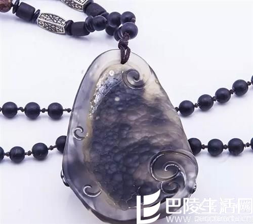 俏色玛瑙巧雕作品赏析 俏色玛瑙巧雕作品赏析