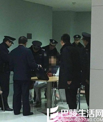 复旦MBA女学生平安夜被捅伤 凶手系男同学因情感纠葛伤人 复旦MBA女学生平安夜被捅伤 凶手系男同学因情感纠葛伤人