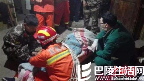 湖北宜昌一农民遭野猪袭击 多部门翻山救援（图）