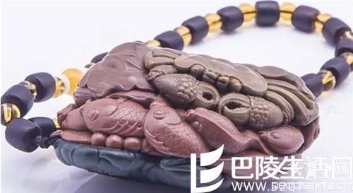 俏色玛瑙巧雕作品赏析 俏色玛瑙巧雕作品赏析