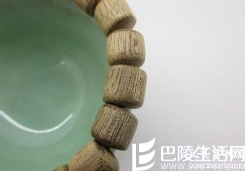 沉香手串为什么会越戴越亮