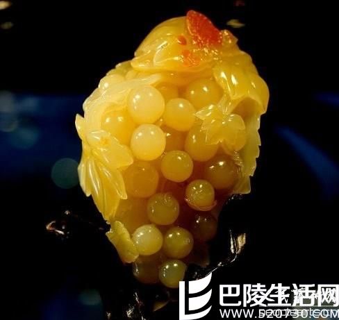 2016年新年礼物:金丝玉原石市场前景和收藏攻略 2016年新年礼物:金丝玉原石市场前景和收藏攻略