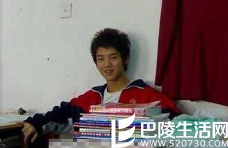 鹿晗亮相杂志封面 鹿晗整容前照片 鹿晗亮相杂志封面 鹿晗整容前照片