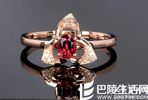 顶级红色尖晶石戒指最新款式图片欣赏 顶级红色尖晶石戒指最新款式图片欣赏