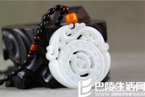 和田白玉龙凤牌图片鉴赏 和田白玉龙凤牌图片鉴赏