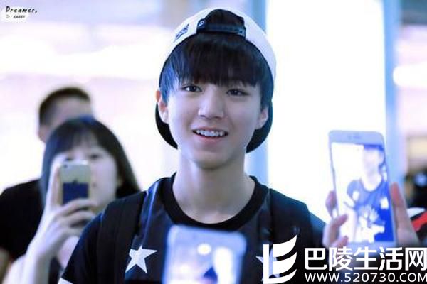 语音票王王俊凯称霸百度沸点 王俊凯家庭背景及女友介绍