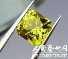 石榴石为何被誉为“传奇的水晶” 石榴石为何被誉为“传奇的水晶”