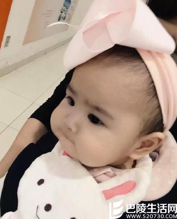 包贝尔晒女儿萌照 包贝尔老婆包文婧个人资料及结婚照 包贝尔晒女儿萌照 包贝尔老婆包文婧个人资料及结婚照