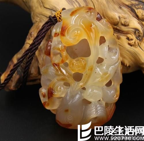 印尼冰彩玉髓手把件图片欣赏