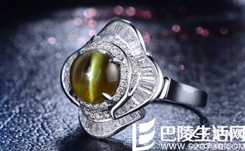 最新金绿猫眼石戒指款式图片欣赏