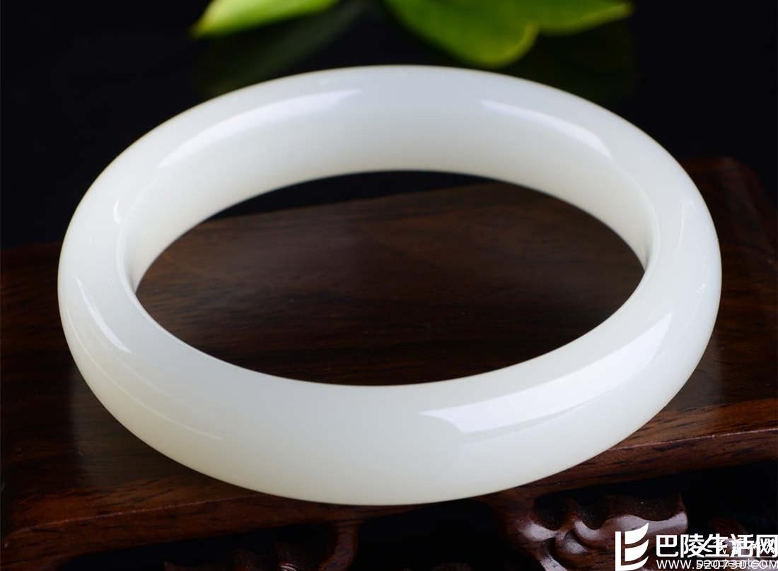 阿富汗玉鉴别方法介绍 阿富汗玉手镯值得选购吗? 阿富汗玉鉴别方法介绍 阿富汗玉手镯值得选购吗?