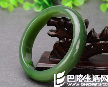 和田碧玉的功效与产地介绍 和田碧玉的鉴别方法有哪些? 和田碧玉的功效与产地介绍 和田碧玉的鉴别方法有哪些?