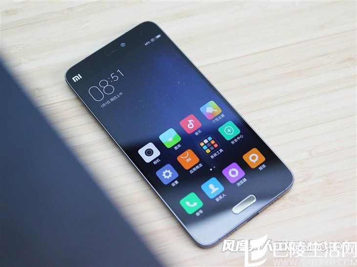 小米5 标准版 3+32GB 黑色 全网通4G手机