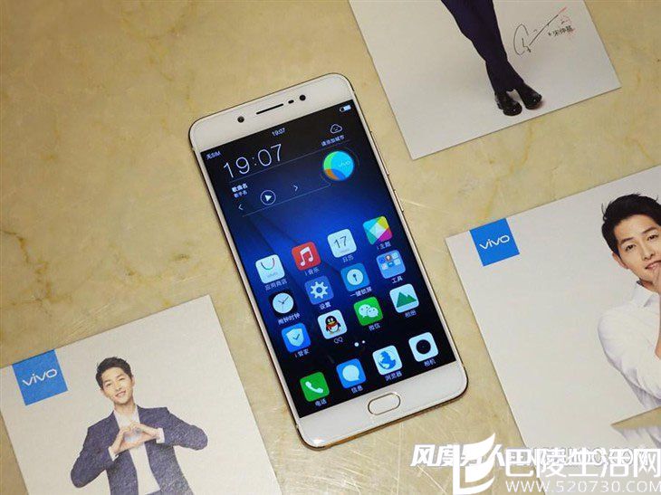 vivo X7Plus 全网通4G手机 双卡双待 金色 京东商城 售价2798元 vivo X7Plus 全网通4G手机 双卡双待 金色 京东商城 售价2798元