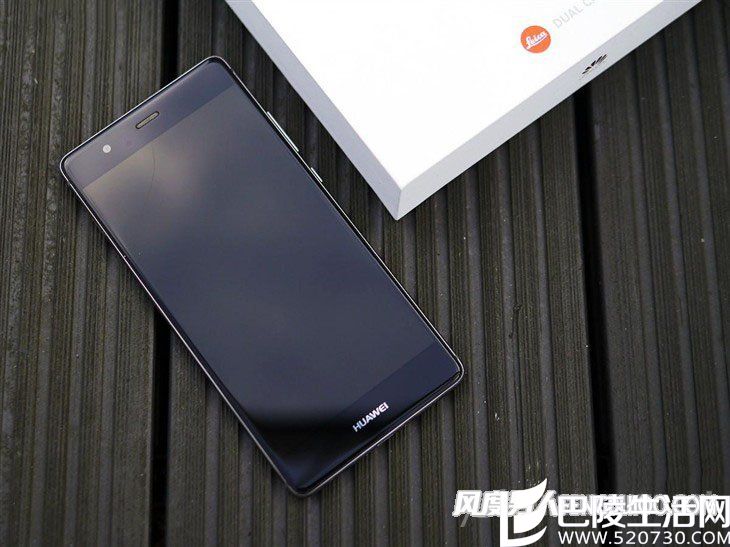 华为 P9 3GB+32GB 全网通版(银色)京东商城售价3188元