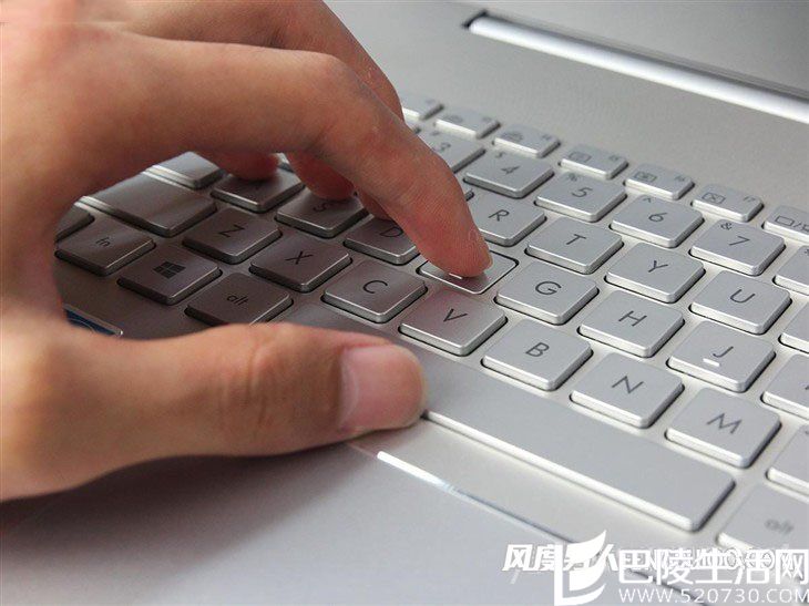 键盘按压舒适 键盘按压舒适