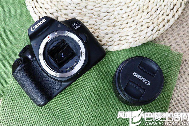 佳能EOS 1300D