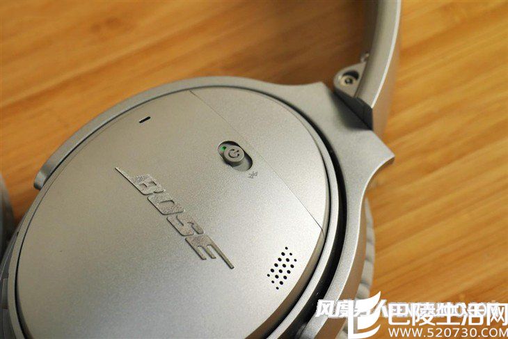 电源开关兼顾蓝牙配对/切换键 电源开关兼顾蓝牙配对/切换键