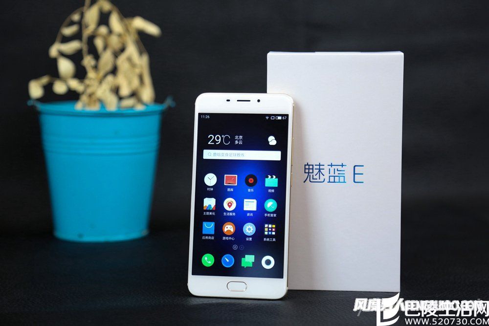 5.5英寸IPS屏 5.5英寸IPS屏