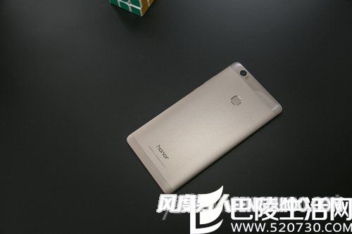 荣耀 NOTE 8 荣耀 NOTE 8