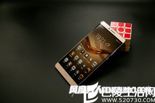 荣耀 NOTE 8 荣耀 NOTE 8