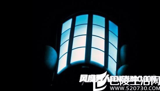 2018年苹果发表的iPhone可能将全部改用OLED屏幕